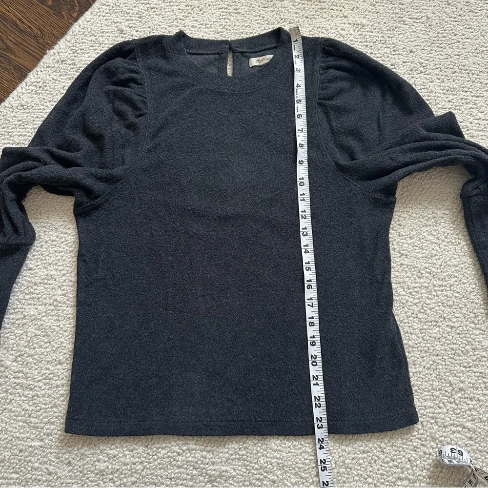 Madewell brushed puff
